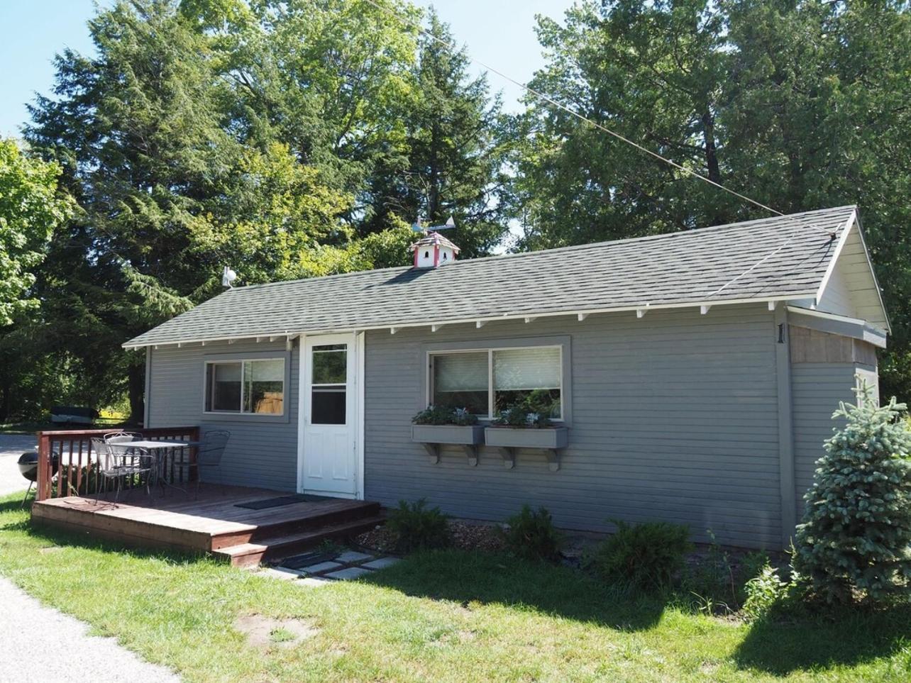 Sleeping Bear Riverside Cabins - Cabin #1 Honor Esterno foto