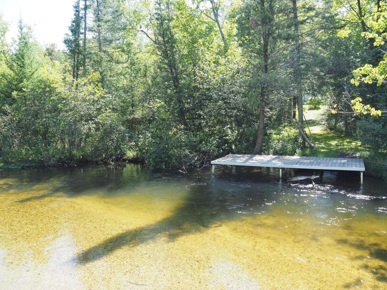 Sleeping Bear Riverside Cabins - Cabin #1 Honor Esterno foto