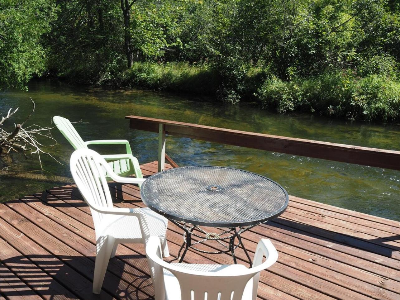 Sleeping Bear Riverside Cabins - Cabin #1 Honor Esterno foto