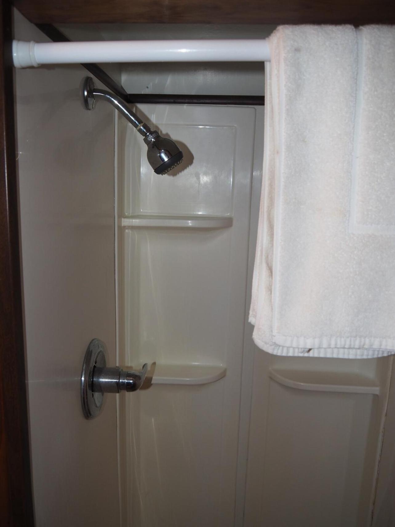 Sleeping Bear Riverside Cabins - Cabin #1 Honor Esterno foto