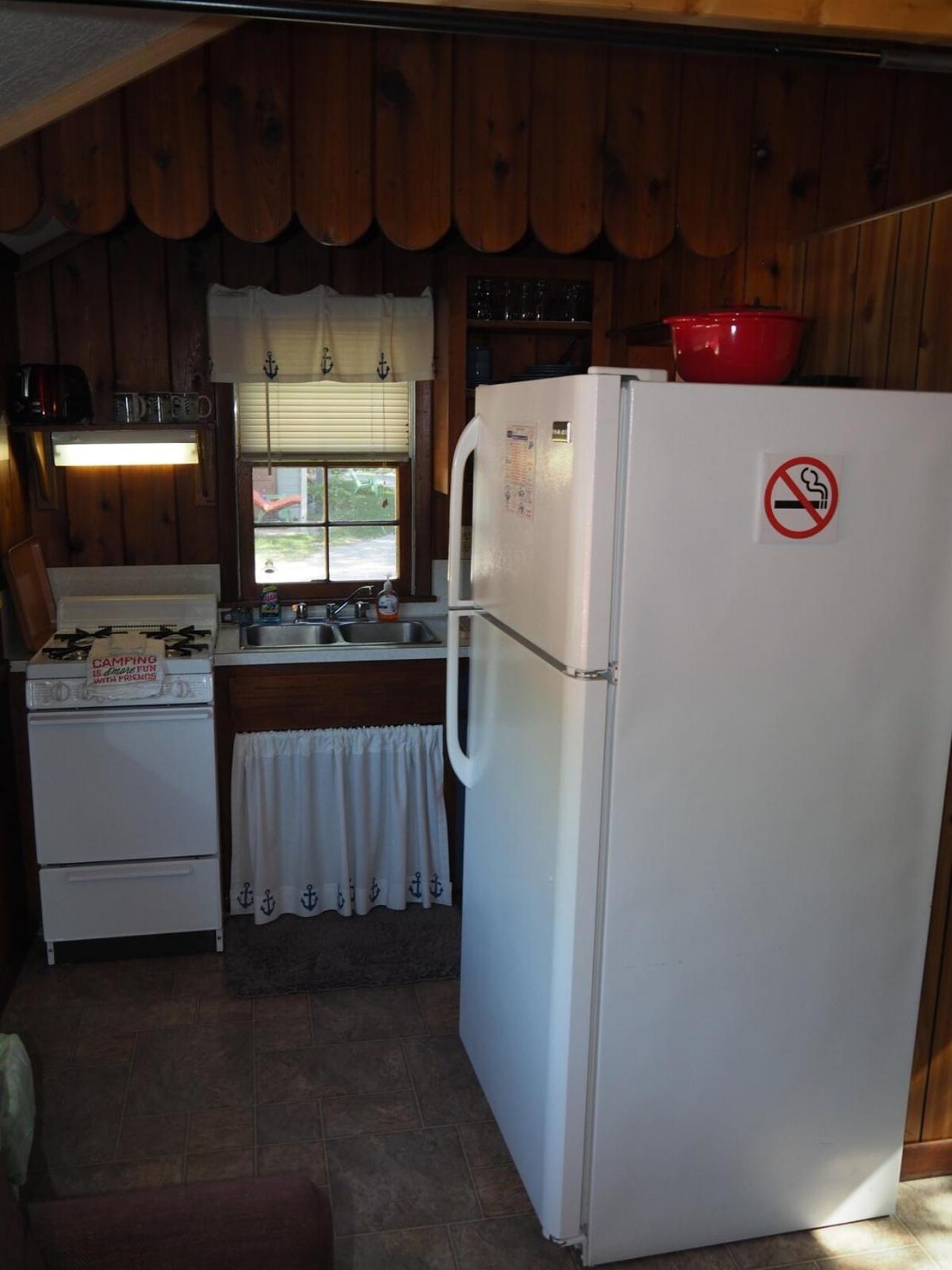 Sleeping Bear Riverside Cabins - Cabin #1 Honor Esterno foto